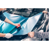 envelopamento automotivo azul metálico preço Aricanduva